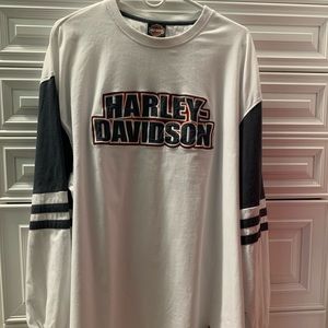 Men’s Harley Davidson Long Sleeve Shirt.